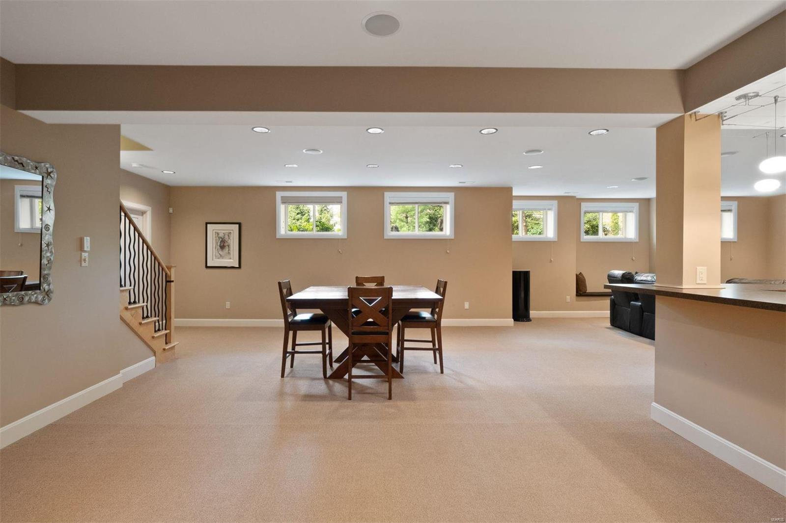 1 West Windrush Creek Road St. Louis, MO 63141 - Photo 33 of 46 Gallery Image 33