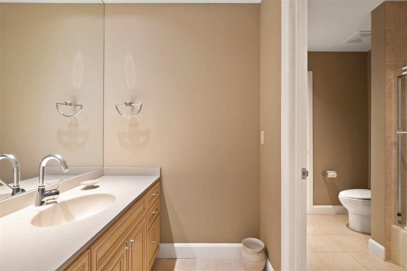 1 West Windrush Creek Road St. Louis, MO 63141 - Photo 38 of 46 Gallery Image 38