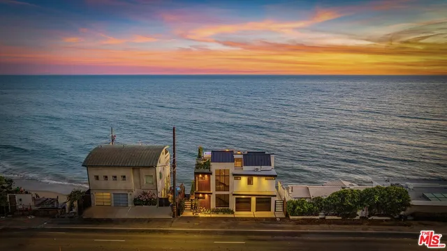 $9,900,000 | 18954 Pacific Coast Highway, Malibu, CA 90265