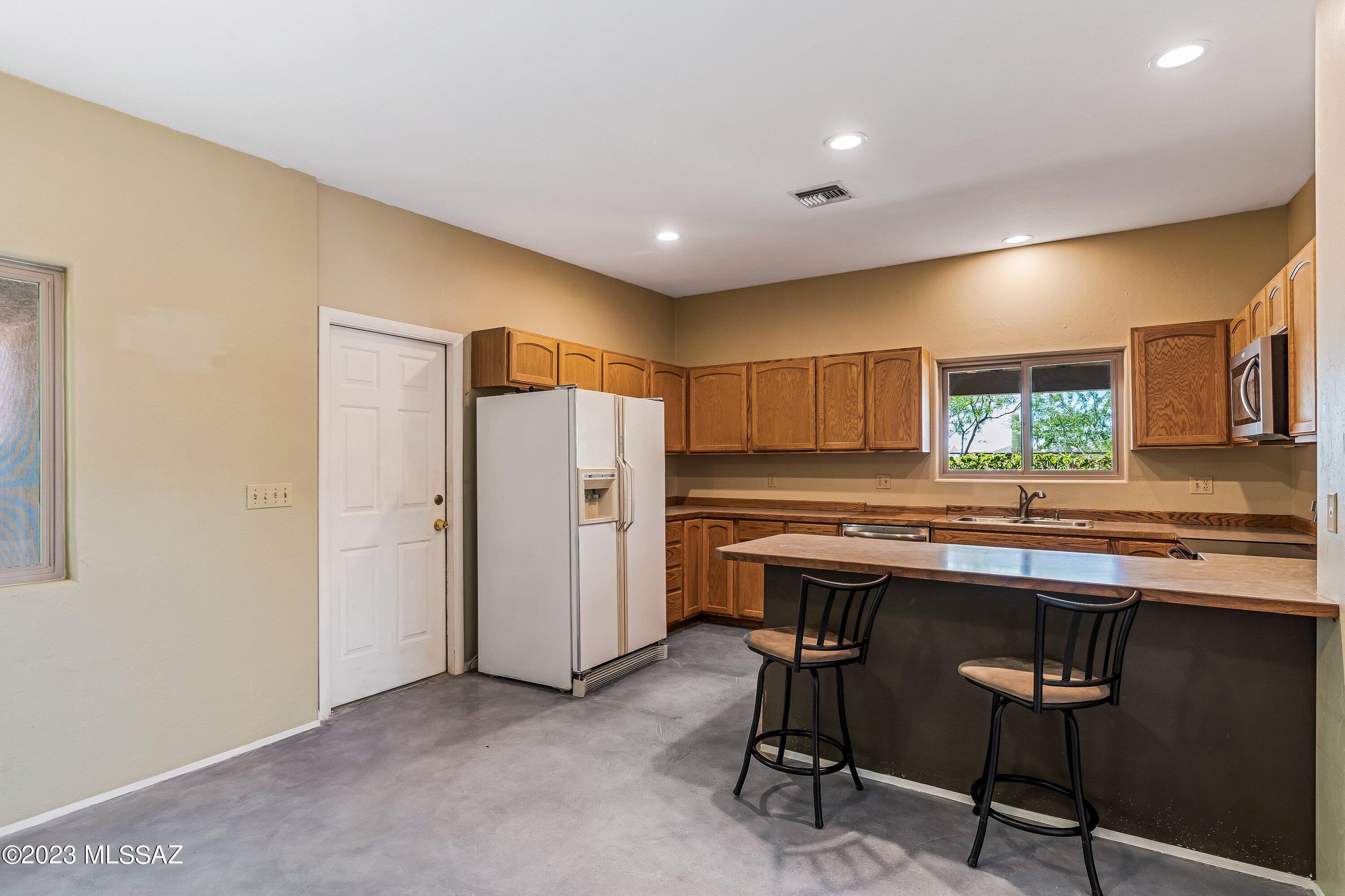 9893 South Spider Rock Road Vail, AZ 85641 - Photo 10 of 45 Gallery Image 10