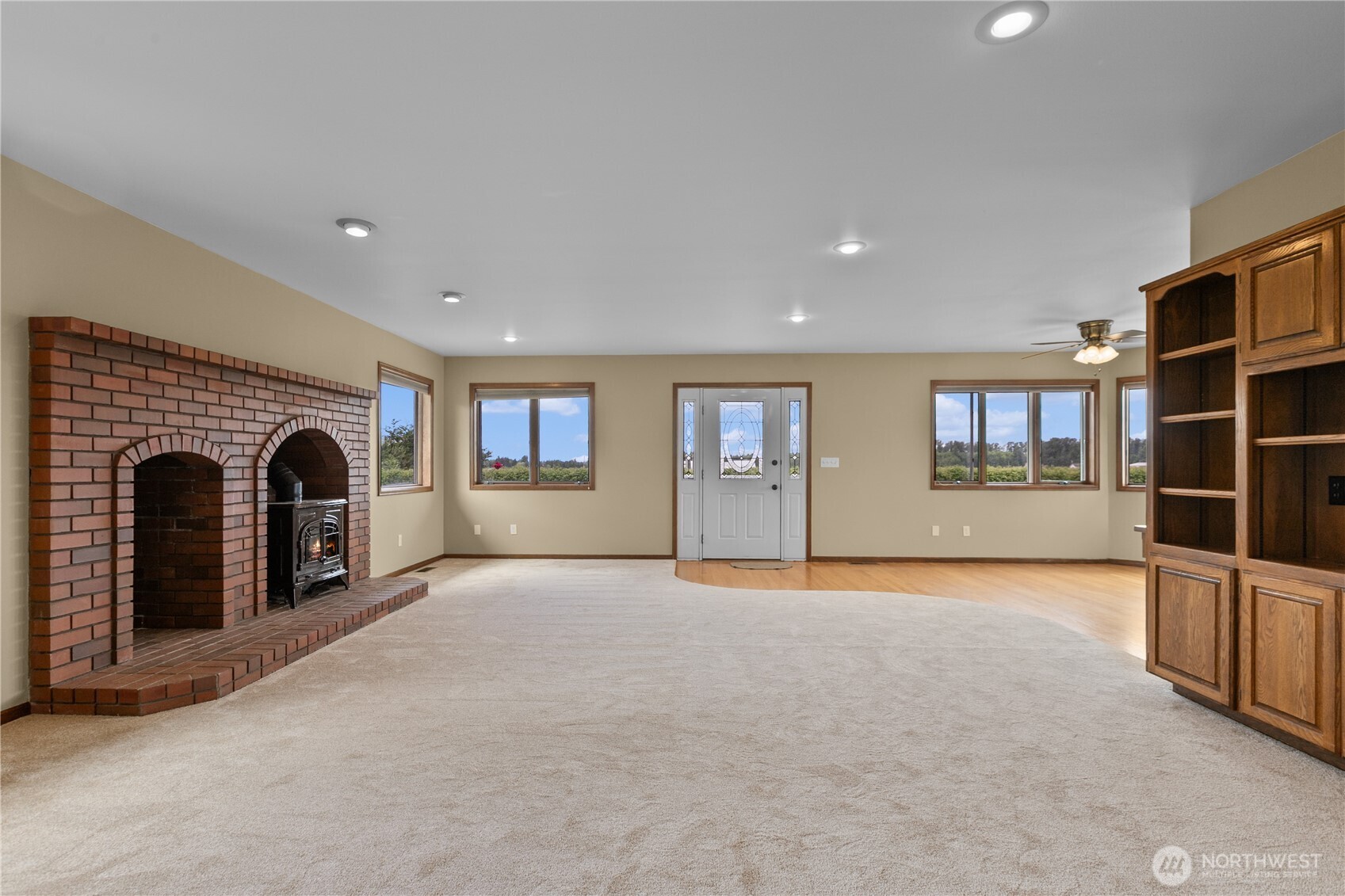 3084 Lindsay Road Everson, WA 98247 - Photo 7 of 36