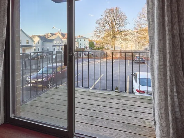 $200,000 | 80 Stanton Street, Unit 14, Worcester, MA 01605