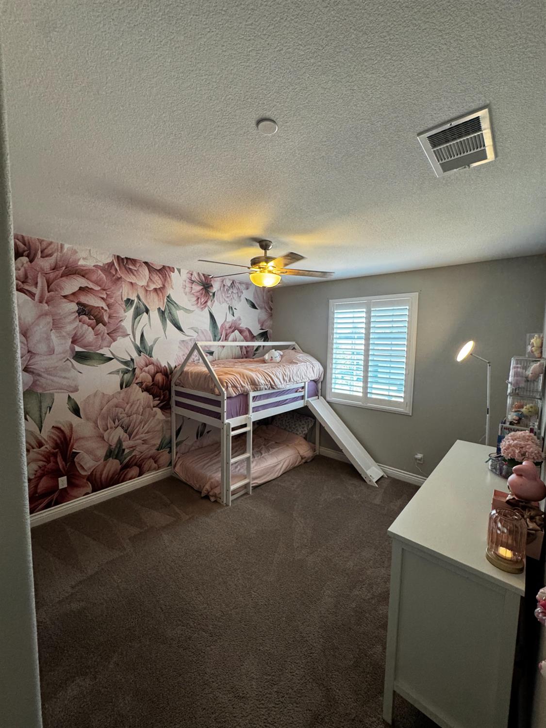 8026 Prairie Hawk Way Sacramento, CA 95829 - Photo 20 of 30 a bedroom with bed and window