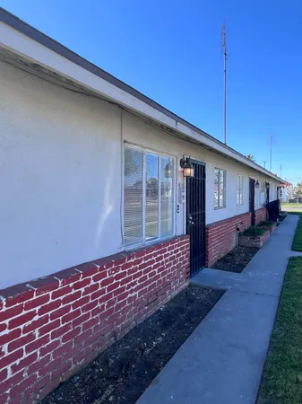 $950 | 4690 East Huntington Avenue, Unit 4696, Fresno, CA 93702