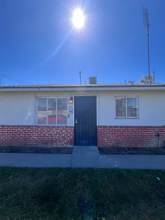 $950 | 4690 East Huntington Avenue, Unit 4696, Fresno, CA 93702