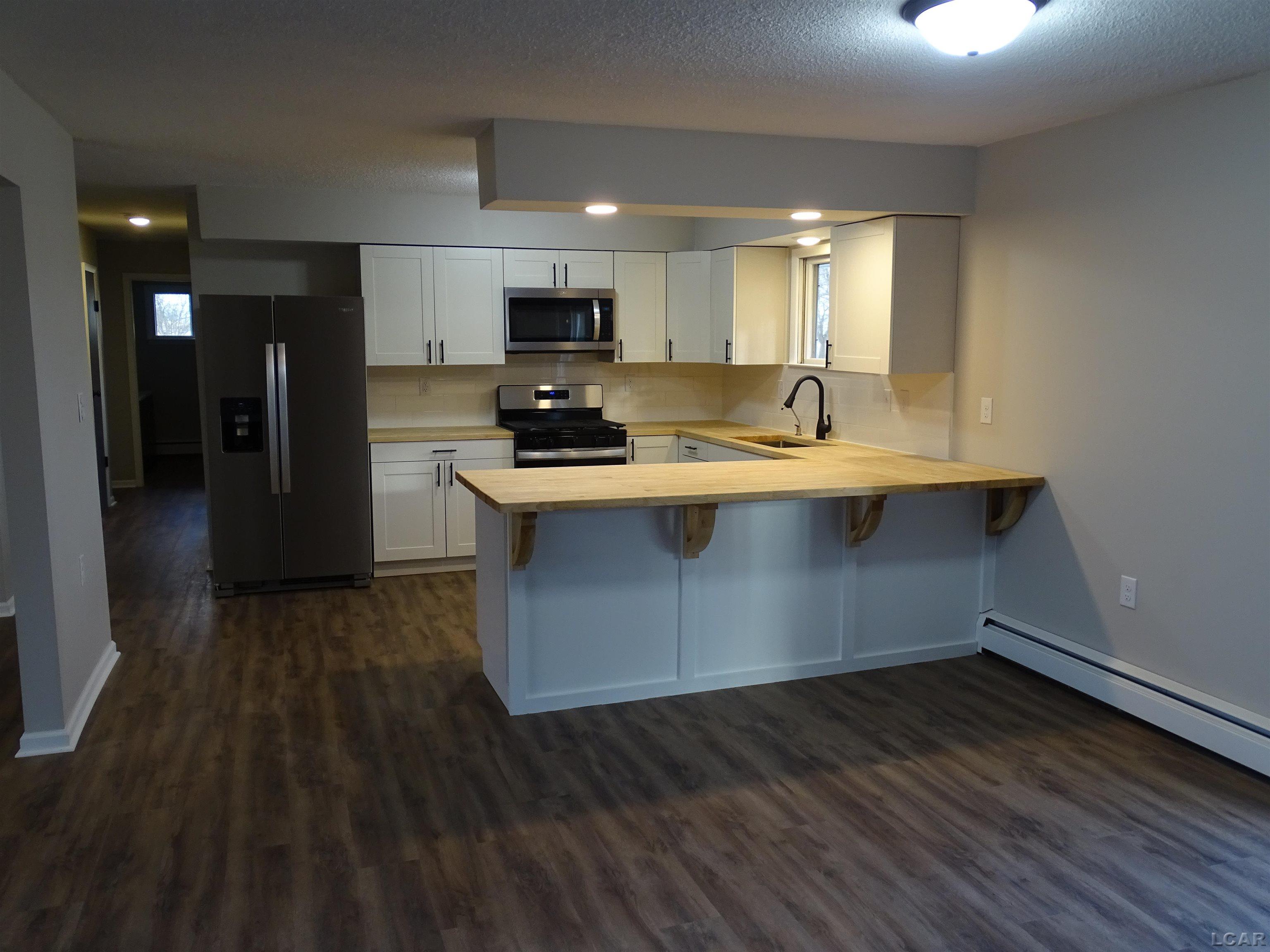 5635 Sutton Road Britton, MI 49229 - Photo 9 of 27