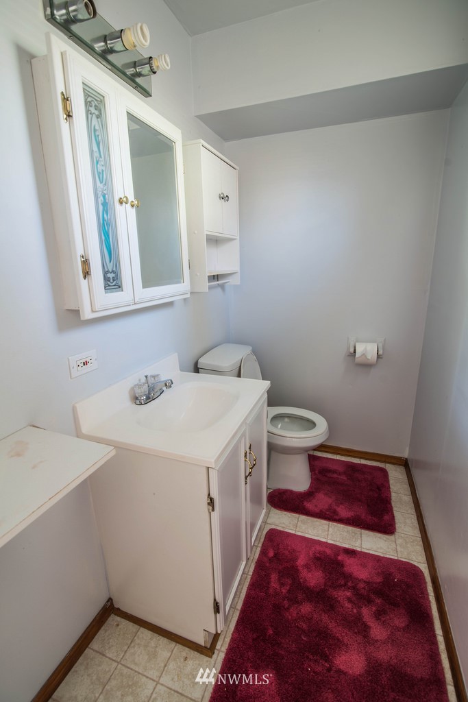 3624 Northeast 7th Street Renton, WA 98056 - Photo 14 of 14