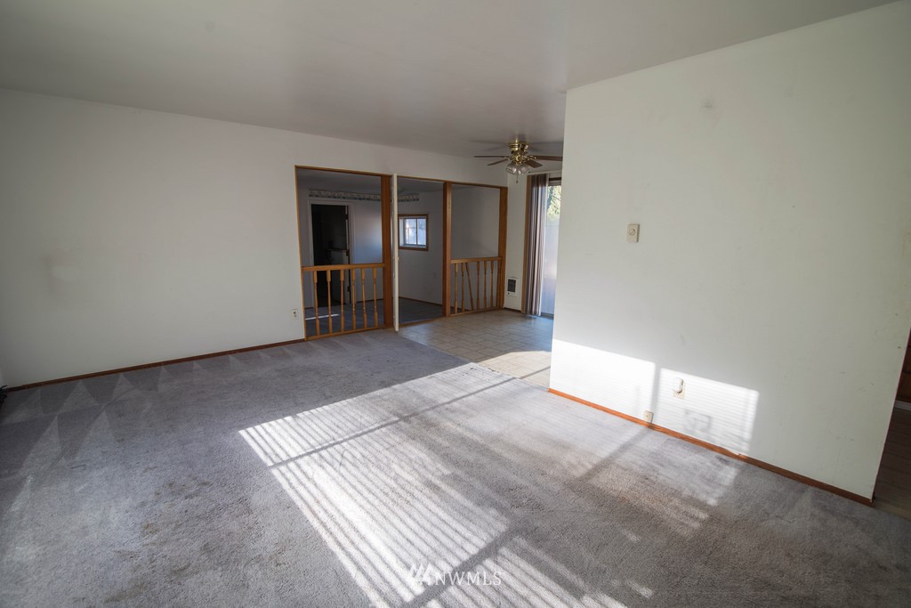 3624 Northeast 7th Street Renton, WA 98056 - Photo 3 of 14