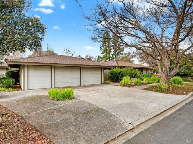 $995,000 | 113 Bonnie Brook Drive, Napa, CA 94558