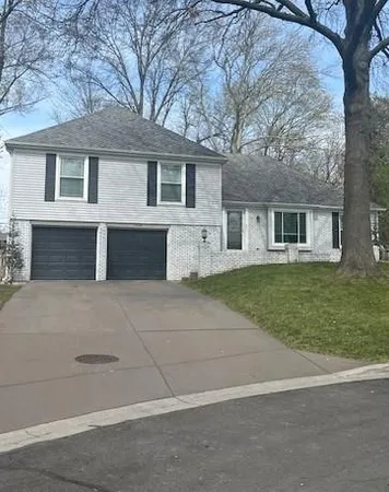 $745,000 | 7626 Canterbury Drive, Prairie Village, KS 66208