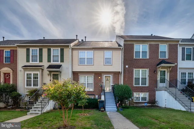 $375,900 | 7954 Heather Mist Drive, Severn, MD 21144