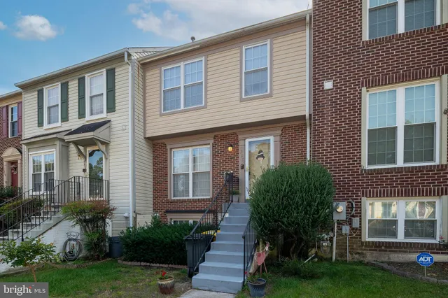 $375,900 | 7954 Heather Mist Drive, Severn, MD 21144