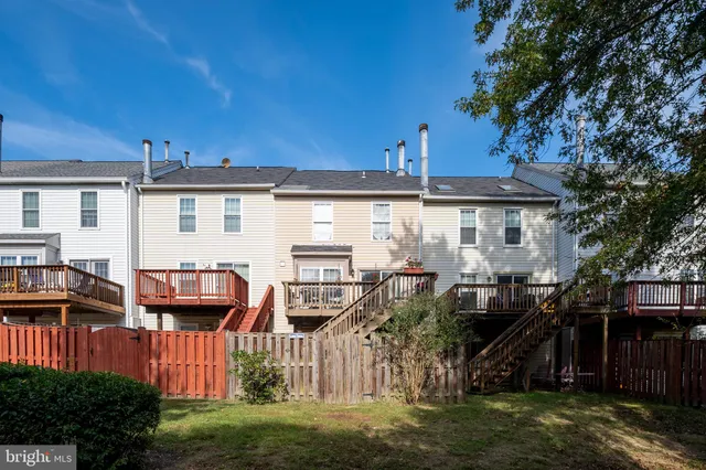 $375,900 | 7954 Heather Mist Drive, Severn, MD 21144