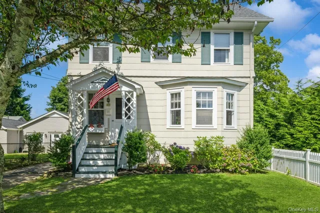 $899,000 | 49 High Street, Locust Valley, NY 11560