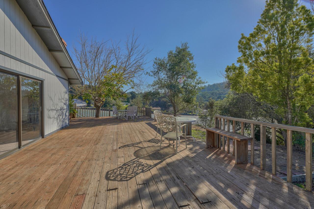 247 Maher Road Watsonville, CA 95076 - Photo 6 of 47 Gallery Image 6