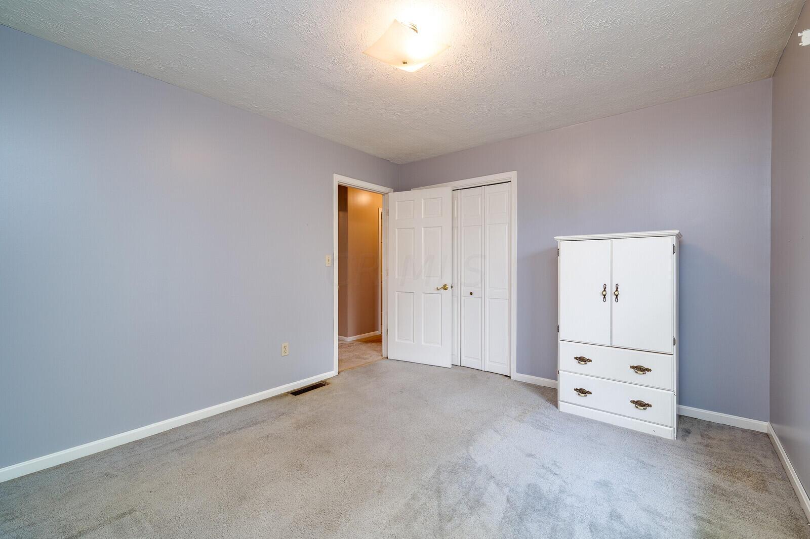 5562 Decker Road Franklin, OH 45005 - Photo 23 of 36 Guest bedroom 2