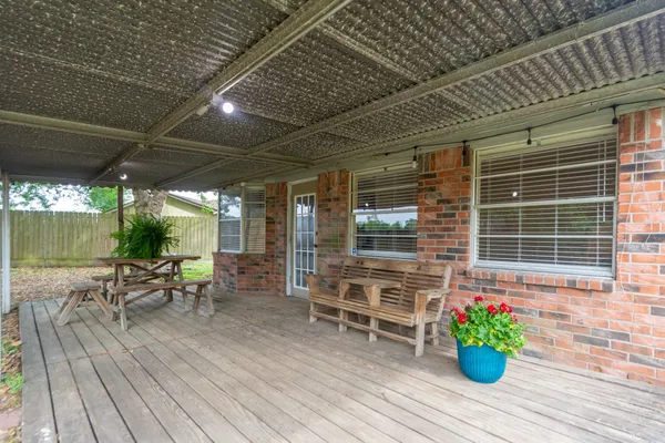 $2,100 | 5704 Leggett Lane, Pearland, TX 77584