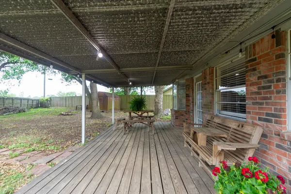 $2,100 | 5704 Leggett Lane, Pearland, TX 77584