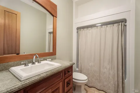 $1,360,000 | 8601 East Potter Valley Road, Potter Valley, CA 95469