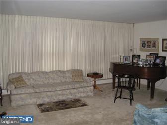 51 Silverbell Road Levittown, PA 19056 - Photo 6 of 12 Living Room