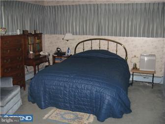 51 Silverbell Road Levittown, PA 19056 - Photo 7 of 12 Bedroom - Main