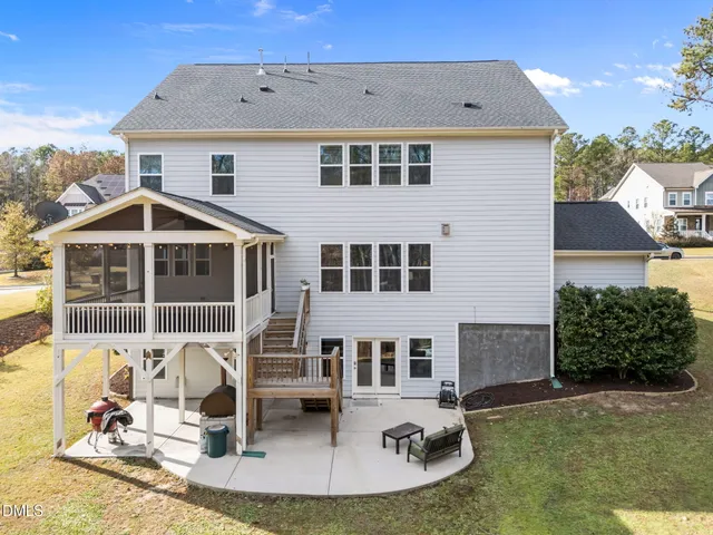 $1,300,000 | 724 Peninsula Forest Place, Cary, NC 27519