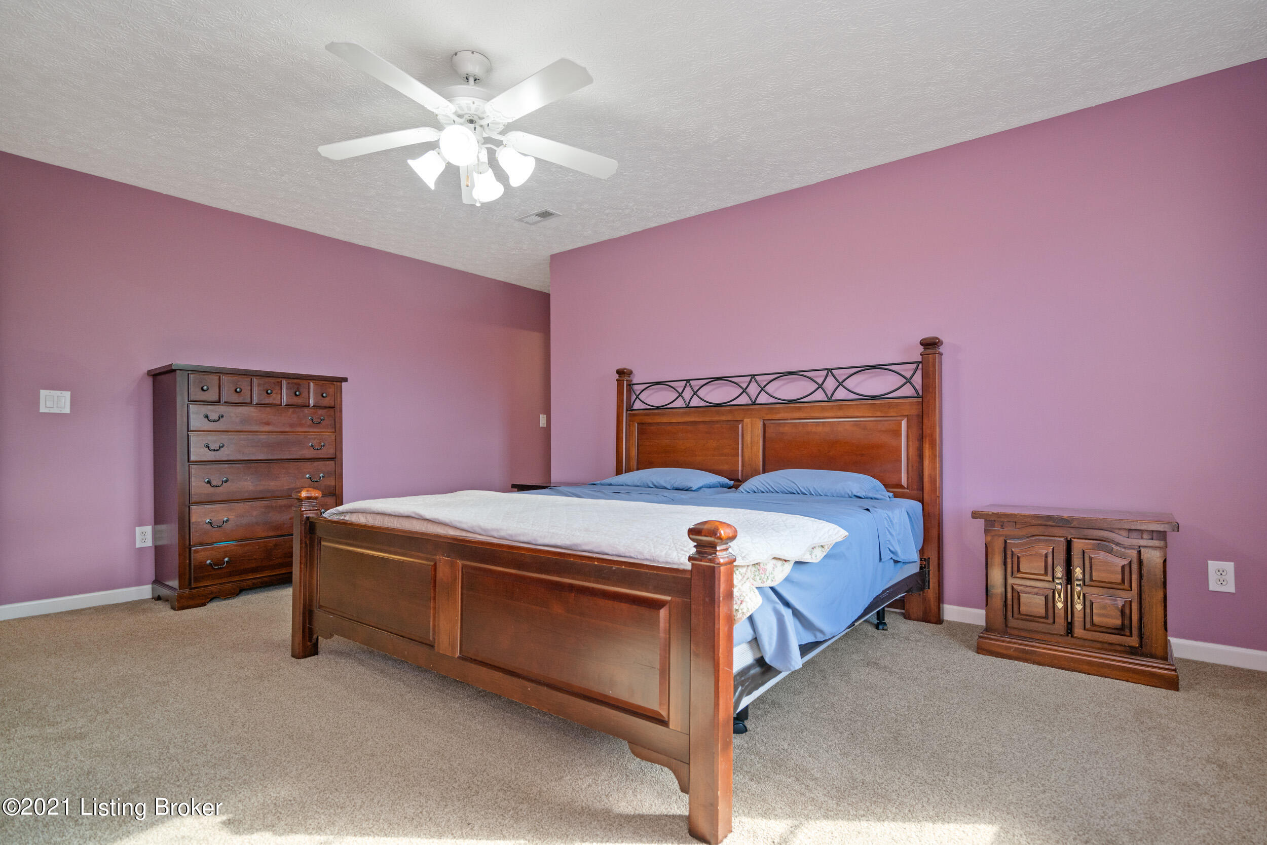 7201 Rambo Way Louisville, KY 40228 - Photo 34 of 69 Primary Bedroom
