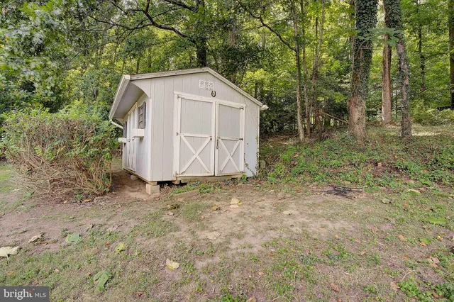 $699,995 | 349 Arbutus Drive, Edgewater, MD 21037