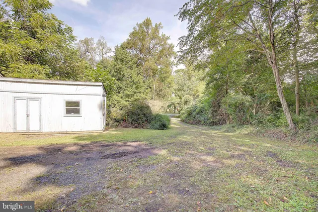 $699,995 | 349 Arbutus Drive, Edgewater, MD 21037