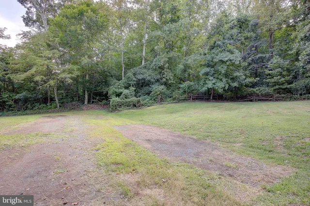 $699,995 | 349 Arbutus Drive, Edgewater, MD 21037