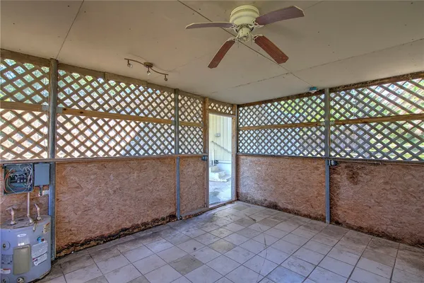 $165,000 | 118 Island Drive, Lake City, TX 78368