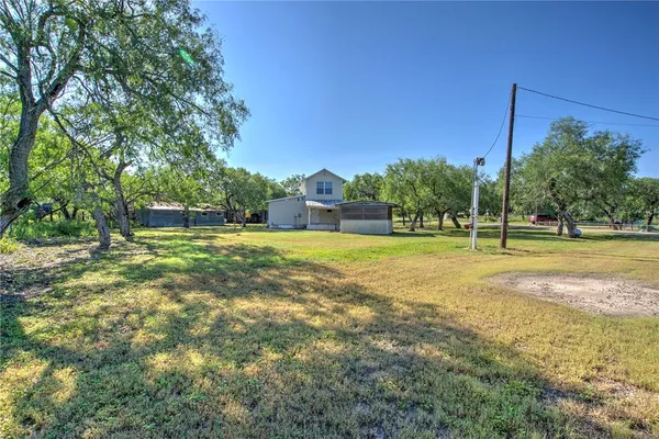 $165,000 | 118 Island Drive, Lake City, TX 78368