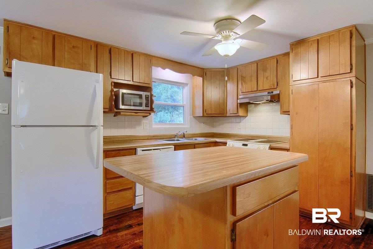7375 Riverwood Drive East Foley, AL 36535 - Photo 4 of 19