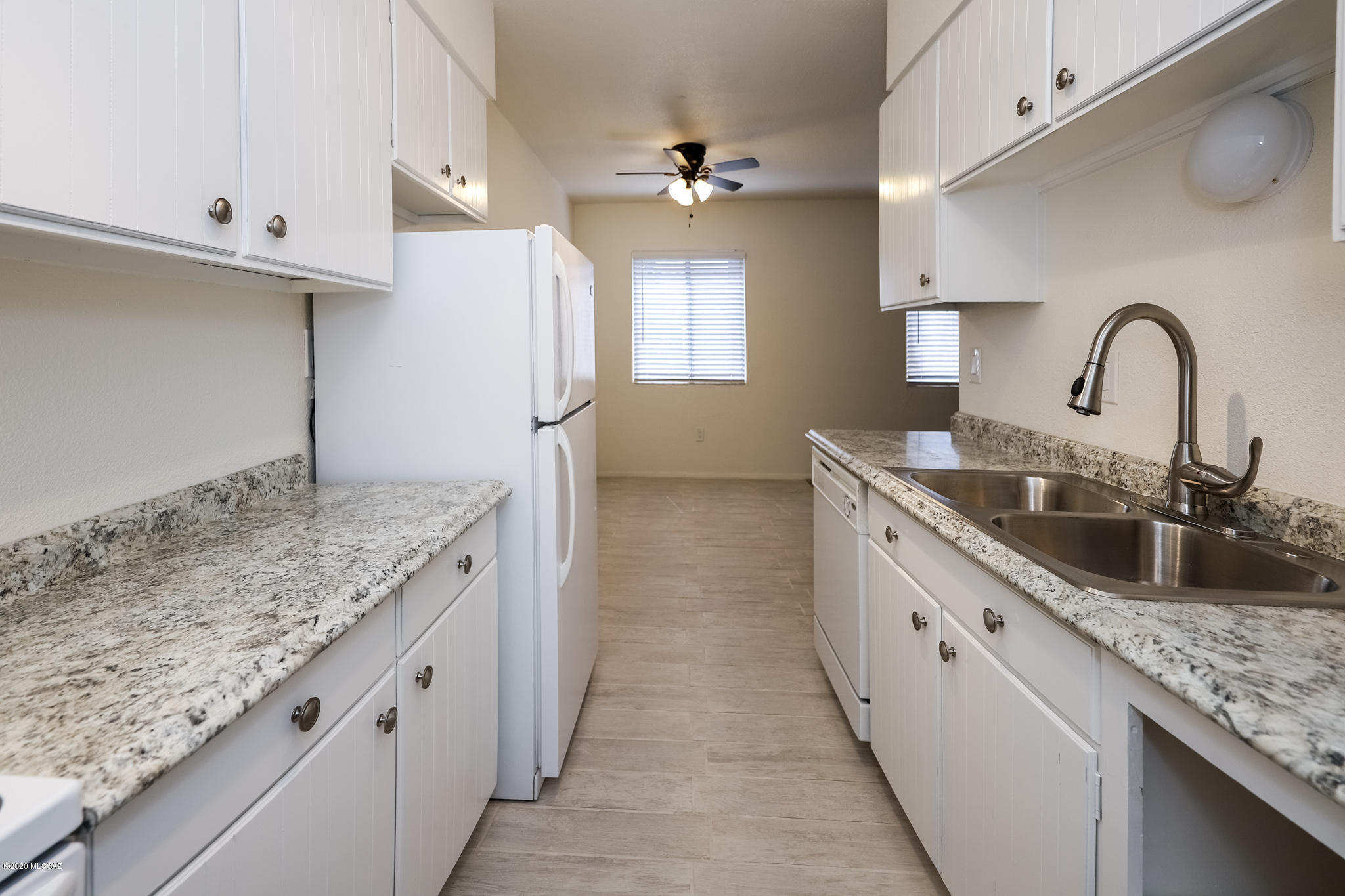 810 South Kolb Road, Unit 62 Tucson, AZ 85710 - Photo 10 of 16