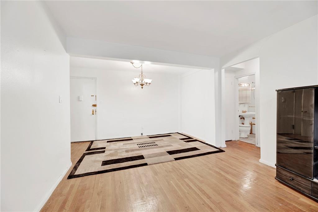 415 Beverley Road, Unit 3R Brooklyn, NY 11218 - Photo 7 of 17 Gallery Image 7