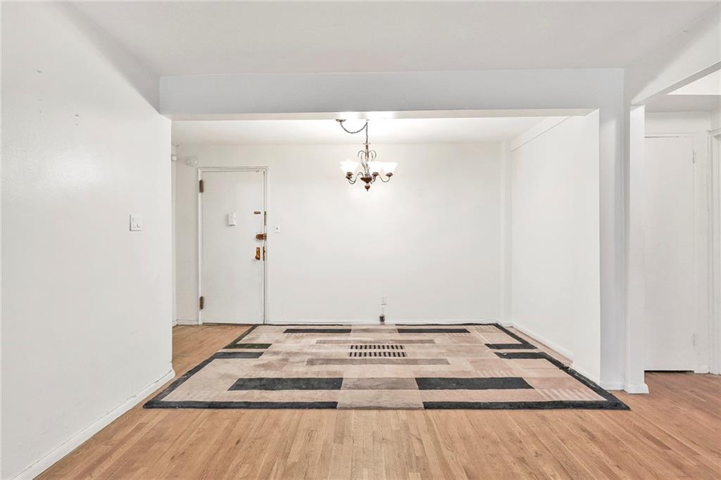 415 Beverley Road, Unit 3R Brooklyn, NY 11218 - Photo 8 of 17 Gallery Image 8