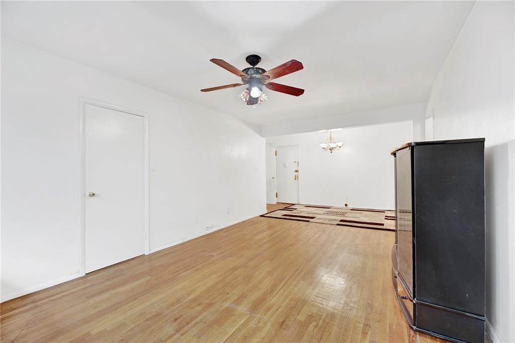 415 Beverley Road, Unit 3R Brooklyn, NY 11218 - Photo 9 of 17 Gallery Image 9