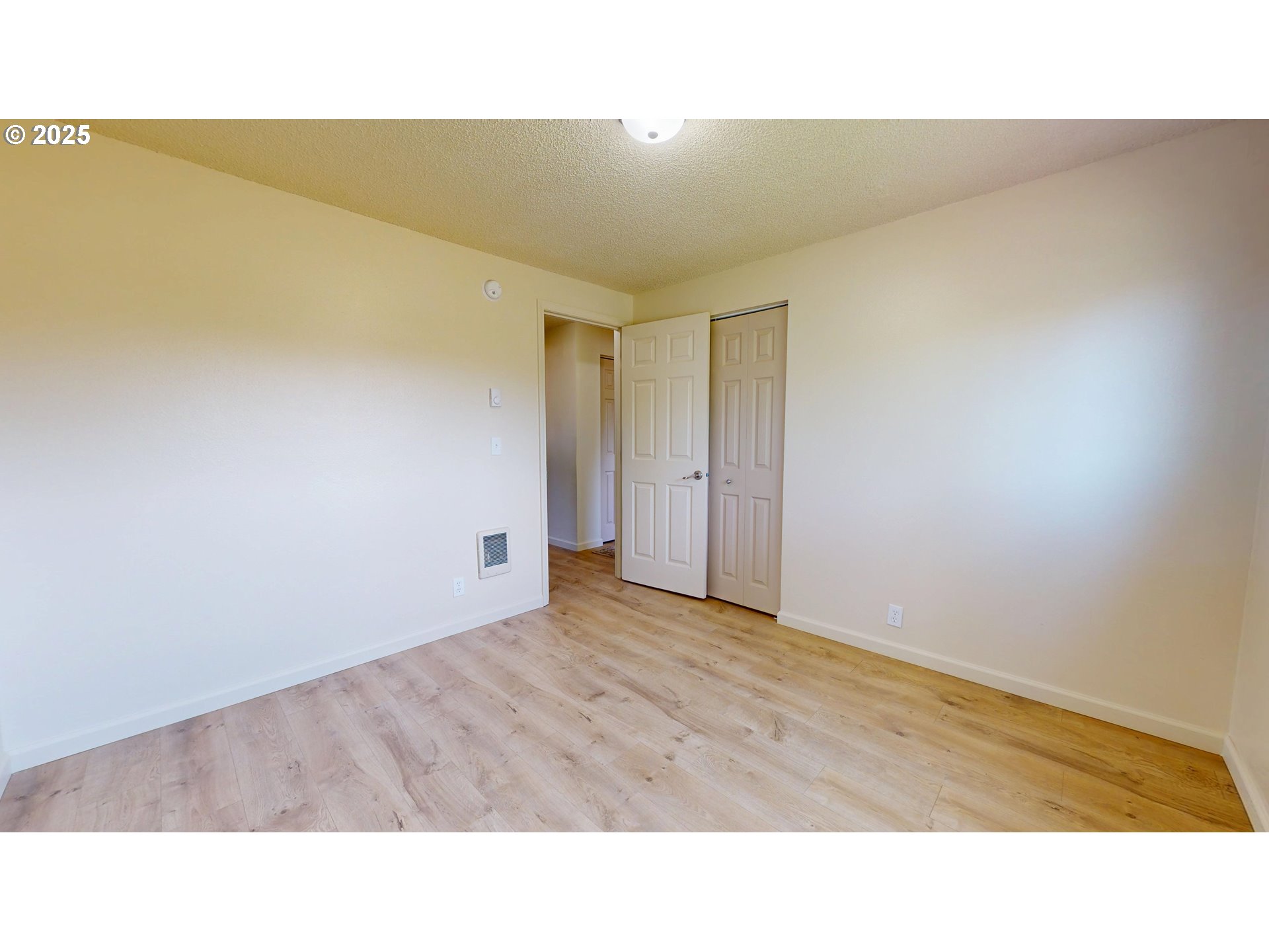 143 V Street Springfield, OR 97477 - Photo 15 of 30