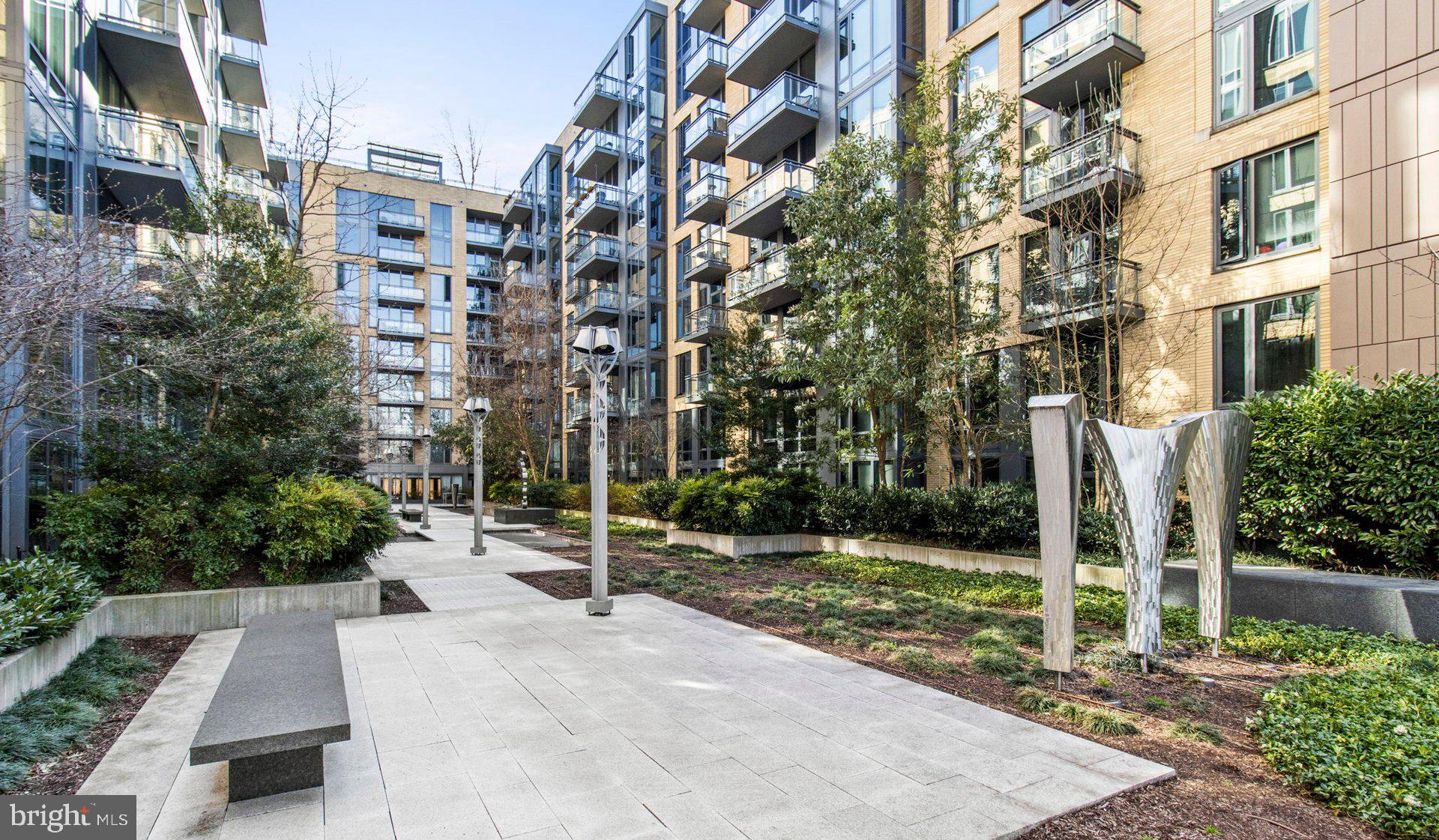 8300 Wisconsin Avenue, Unit 1B1809 Bethesda, MD 20814 - Photo 38 of 150