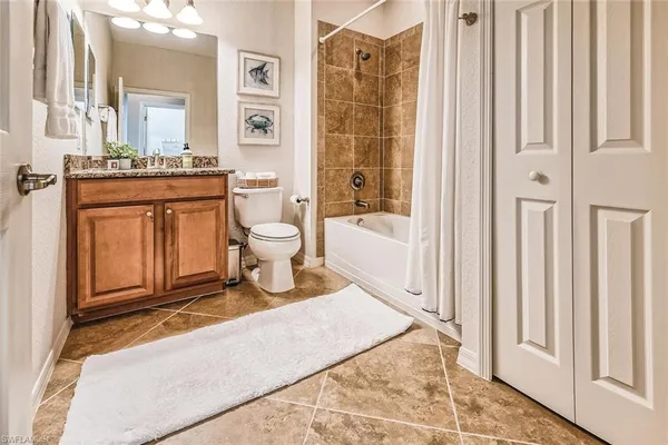 $3,500 | 9107 Napoli Court, Unit 201, Naples, FL 34113