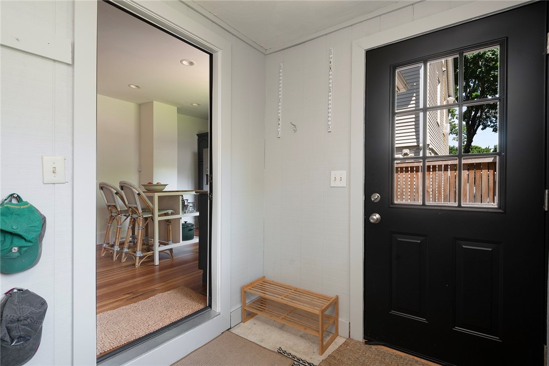 229 6th Street Providence, RI 02906 - Photo 25 of 46