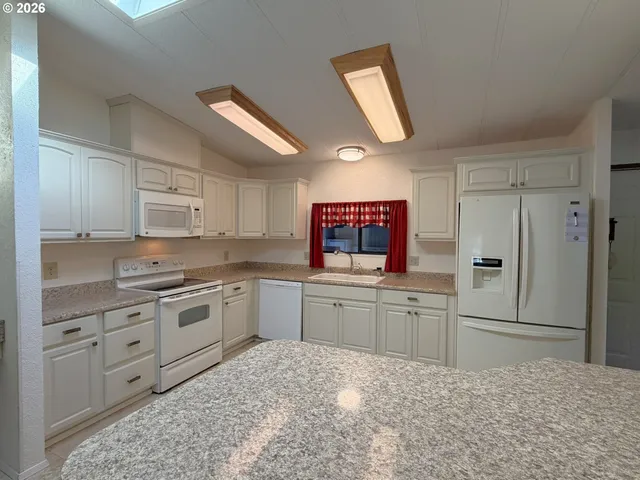 $189,500 | 16063 Driftwood Lane, Unit 14, Brookings, OR 97415