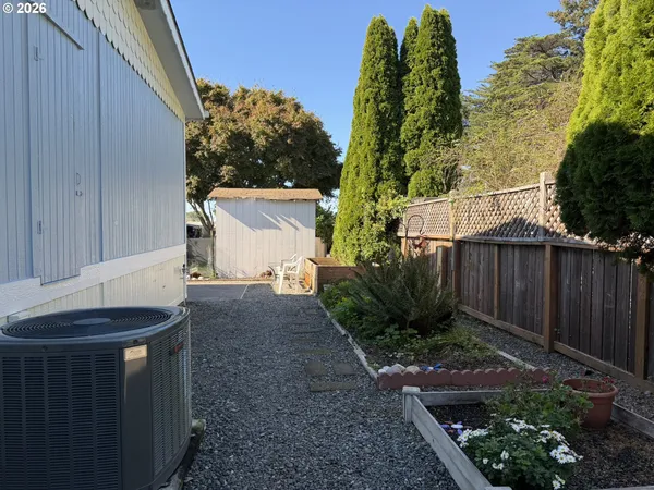 $189,500 | 16063 Driftwood Lane, Unit 14, Brookings, OR 97415