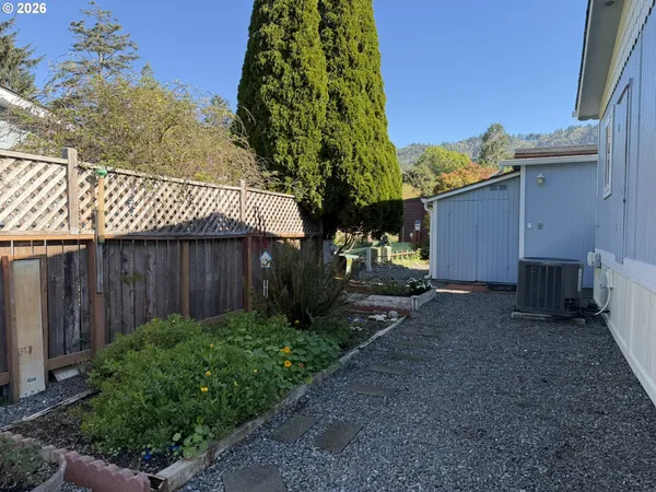 $189,500 | 16063 Driftwood Lane, Unit 14, Brookings, OR 97415