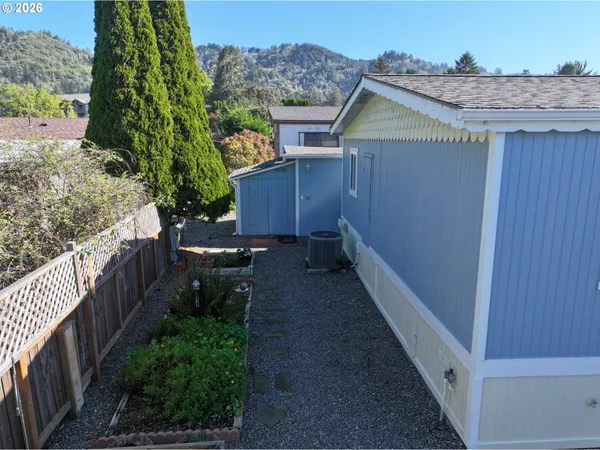 $189,500 | 16063 Driftwood Lane, Unit 14, Brookings, OR 97415