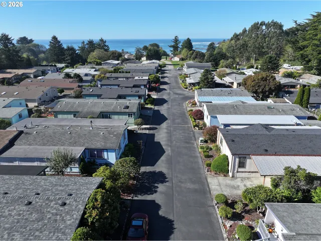 $189,500 | 16063 Driftwood Lane, Unit 14, Brookings, OR 97415