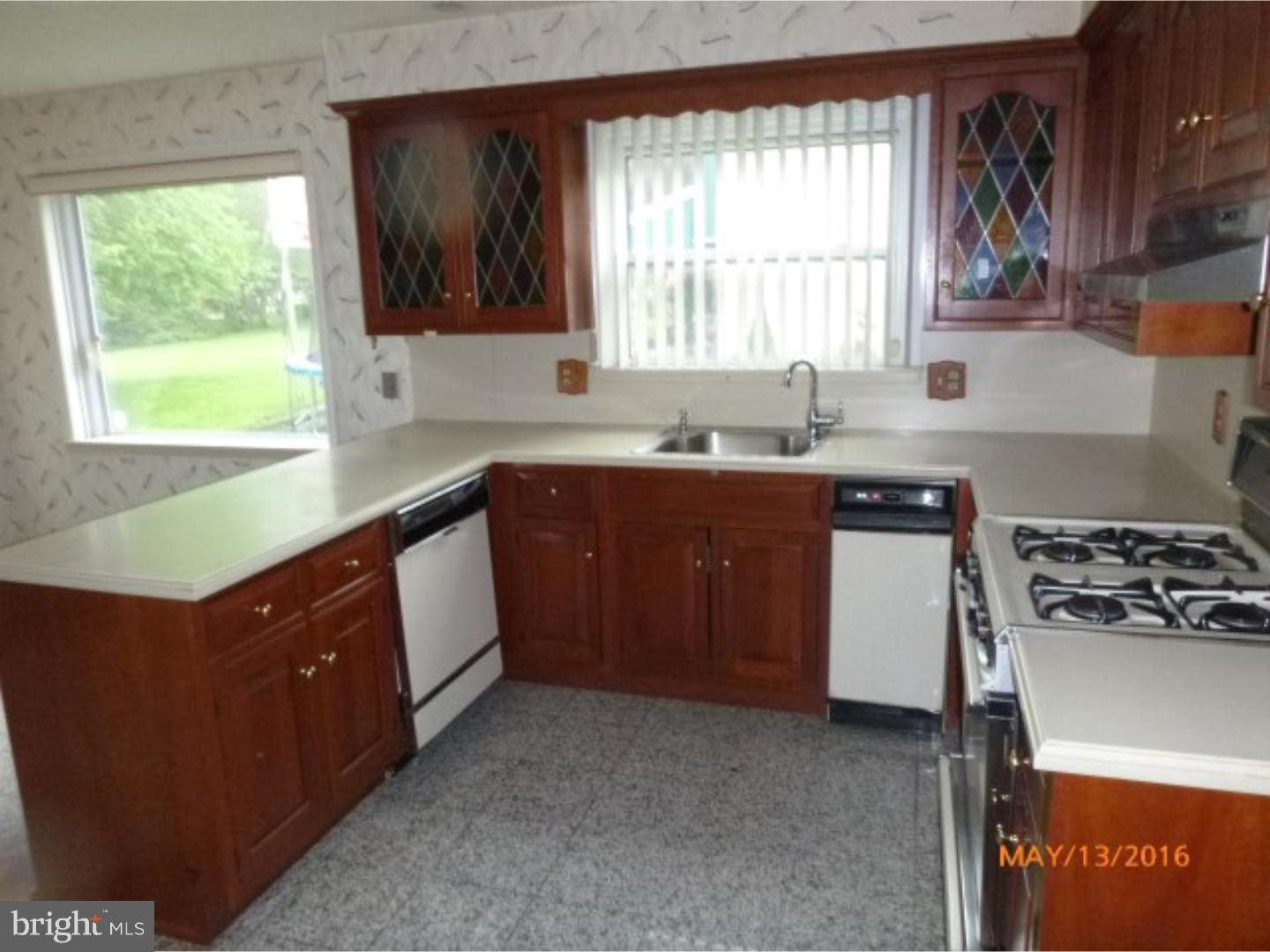 9040 Pine Road, Unit E Philadelphia, PA 19115 - Photo 4 of 24