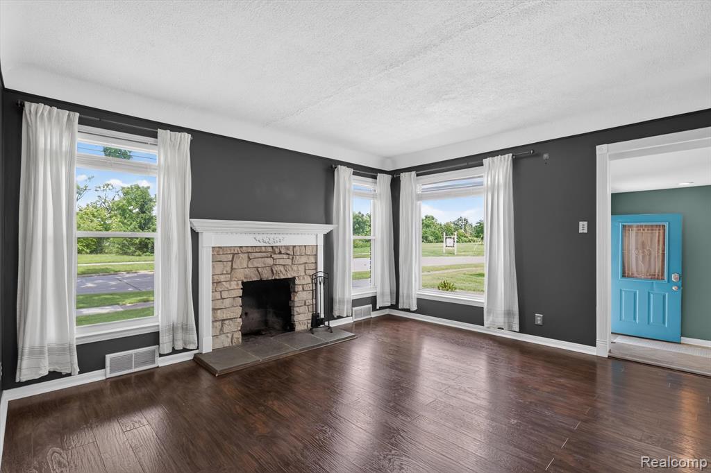 1215 Goddard Road Wyandotte, MI 48192 - Photo 18 of 49