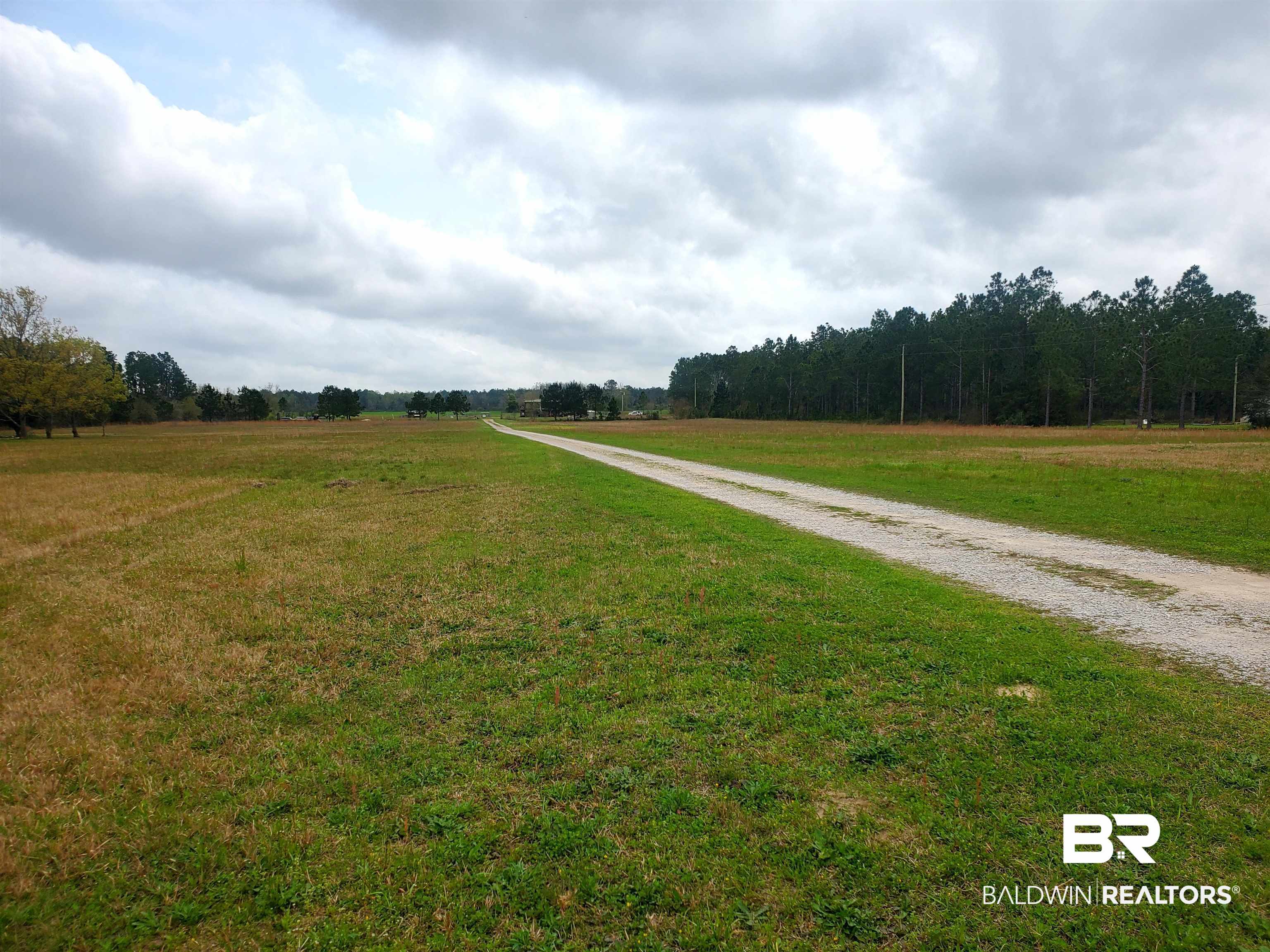 28300 Comstock Road Elberta, AL 36530 - Photo 2 of 5