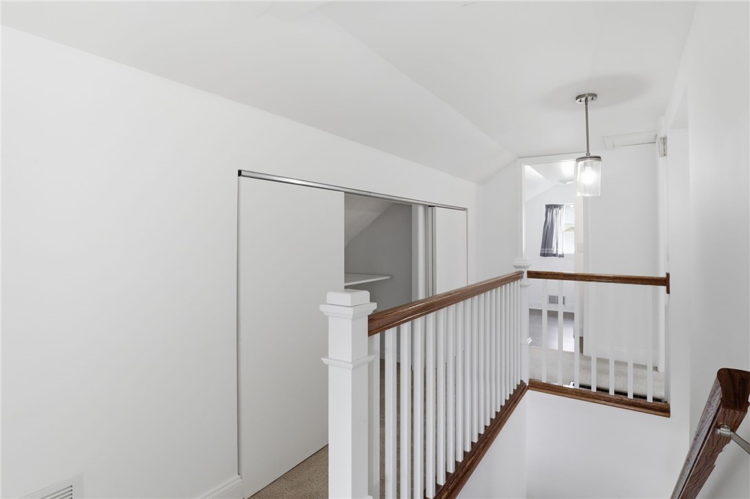 105 Hogan Road Perinton, NY 14450 - Photo 18 of 47